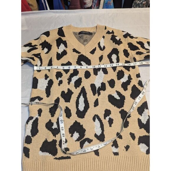 Merokeety Animal Print Women's Size Small Soft Pullover V neck Sweater - Picture 10 of 14